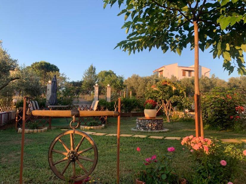 אלכסנדרופולי Dora'S Garden Villa מראה חיצוני תמונה