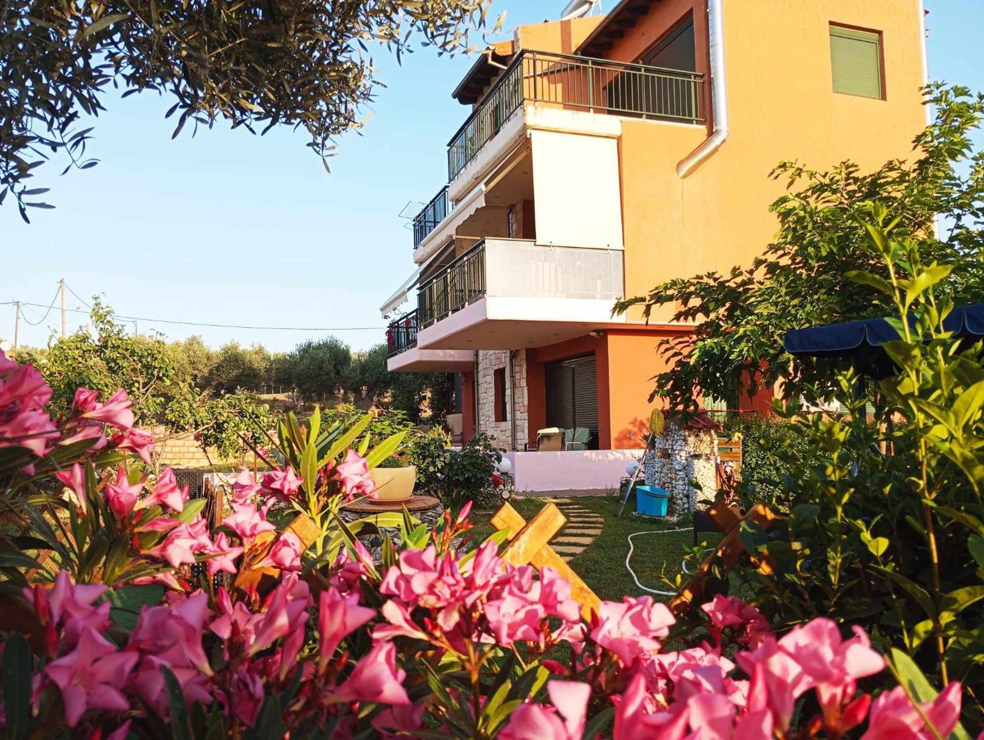 אלכסנדרופולי Dora'S Garden Villa מראה חיצוני תמונה