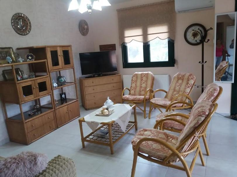 אלכסנדרופולי Dora'S Garden Villa מראה חיצוני תמונה